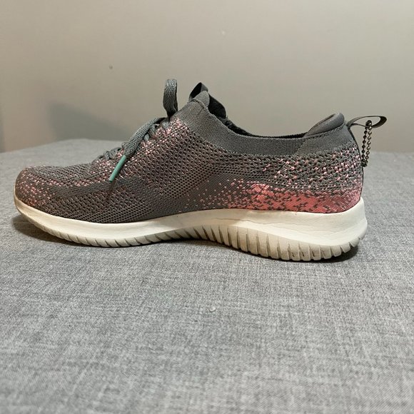 Women's size 8 Sketchers - Picture 14 of 17